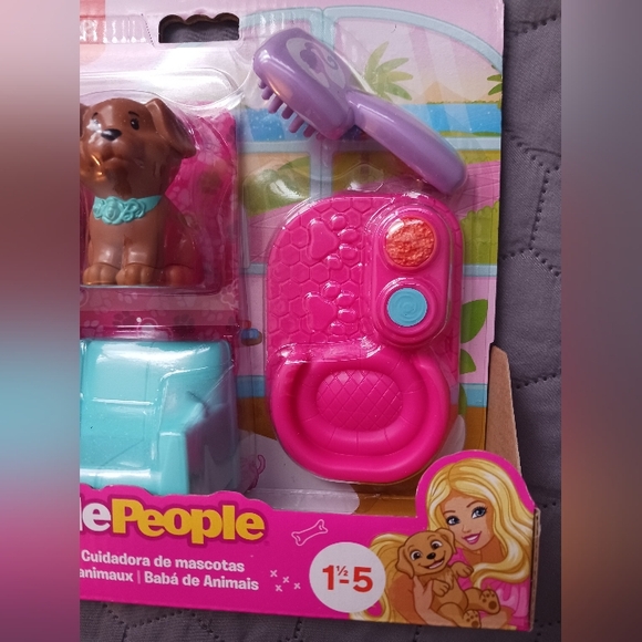Fisher Price BARBIE, Little People Barbie Pet Sitter Dog Playset Toy Figures New - Picture 3 of 8
